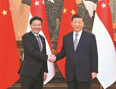 習(xí)近平會見新加坡總理黃循財