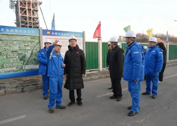 周波在所聯系企業調研時強調 緊扣企業需求 強化要素保障